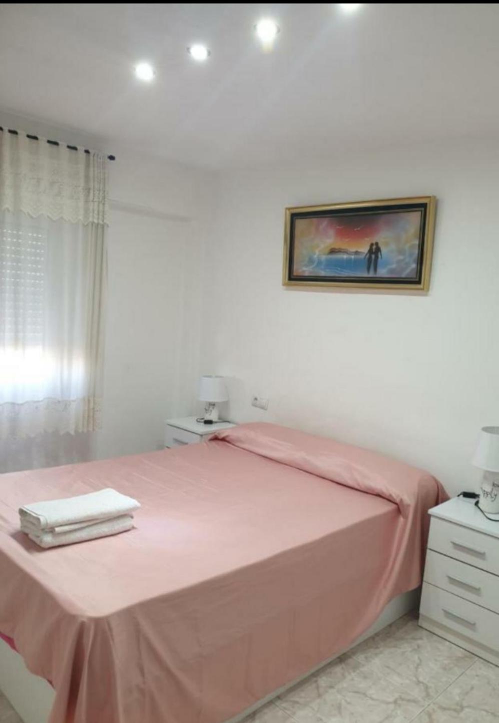 Rooms Nice And Quite Valencia Exterior photo